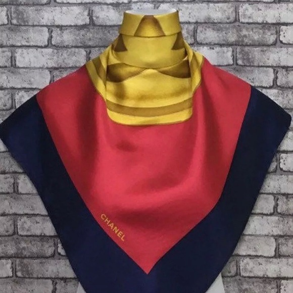 auth CHANEL gold CC logo SILK SCARF red $650 navy - Picture 5 of 5